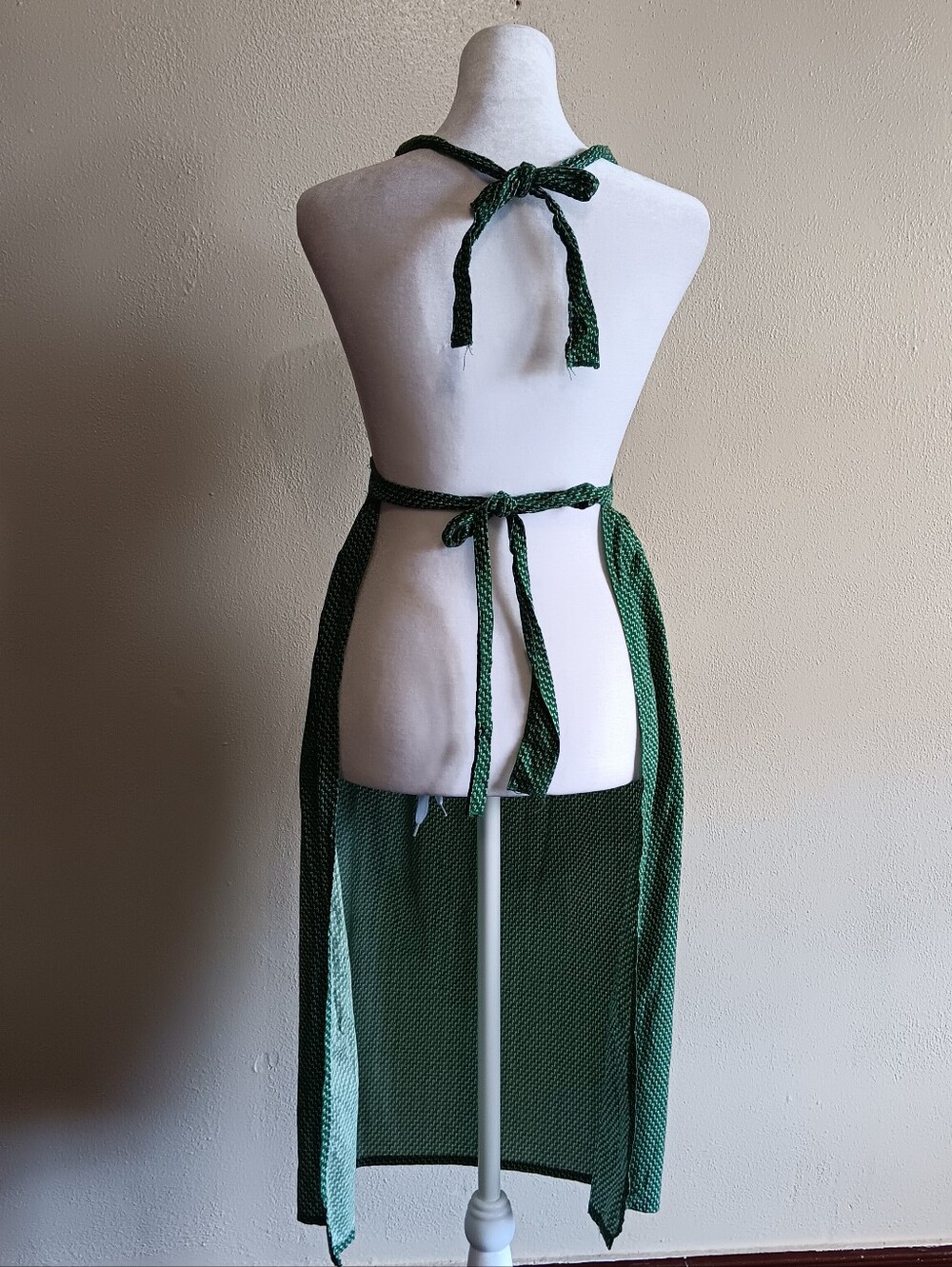 Green Coquette Cottagecore Vintage Goose Kitchen Apron W/ Pocket, Farmhouse - Picture 7 of 8